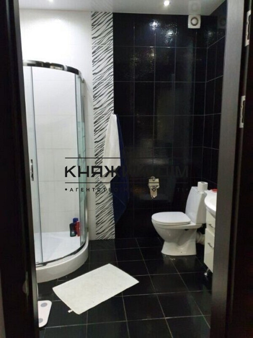 БЕЗ КОМИССИИ!!! Продажа отличного 3-х уровневого таунхауса в с. Новое. № 2211350 Нове - фото 15