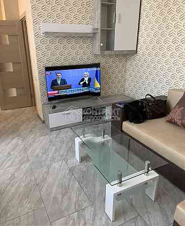 Продаж Квартира 2-кімнатна, 16/16 поверх на вул. Перемоги Kharkiv