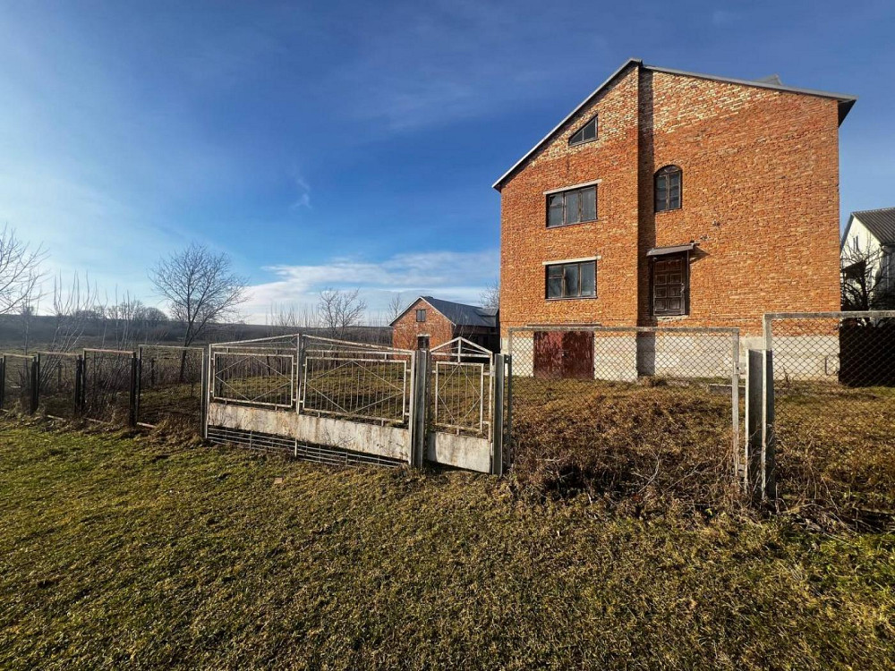 Продаж 3-поверховий Будинок з ділянкою 40 сот 185 кв.м 6 кімн. на Молодіжна вул. Старий Милятин - фото 2