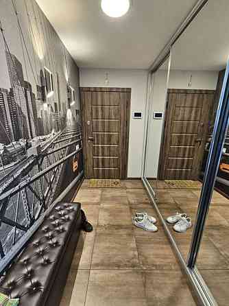 Продаж Квартира 2-кімнатна, 10/10 поверх на Василя Жуковського вул., 16-24 Dnipro