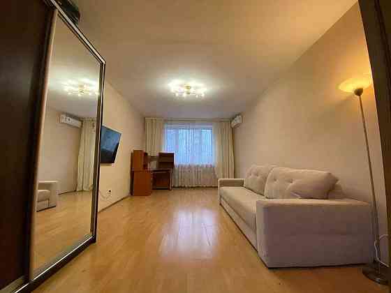 Оренда Квартира 2-кімнатна, 2/13 поверх на Харківському шосе, 58а Київ