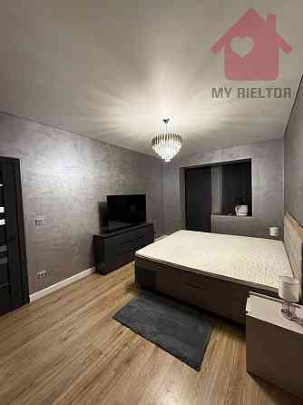 Продаж Квартира 1-кімнатна, 3/5 поверх на Єньковська Uzhhorod