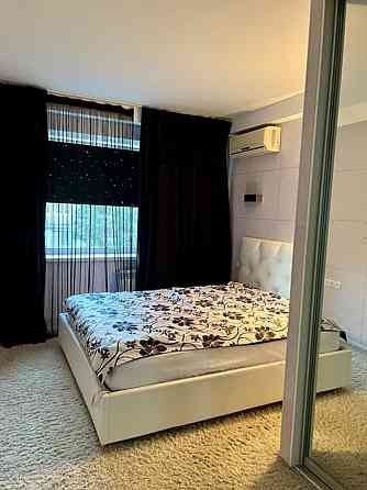 Оренда Квартира 2-кімнатна, 3/5 поверх на Кубанської України, 19 Киев