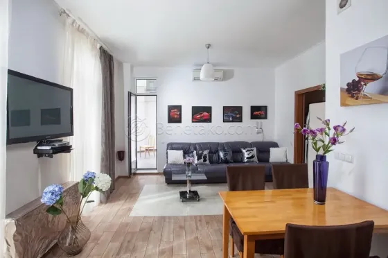 For rent 2-room Apartment 65 sq.m Военный спуск, 5/1 Odessa