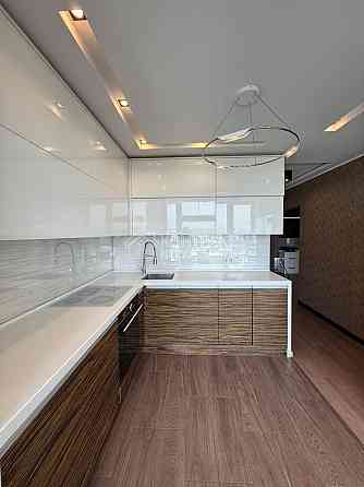 Продаж Квартира 3-кімнатна, 12/12 поверх на вул. Олімпійська Харьков