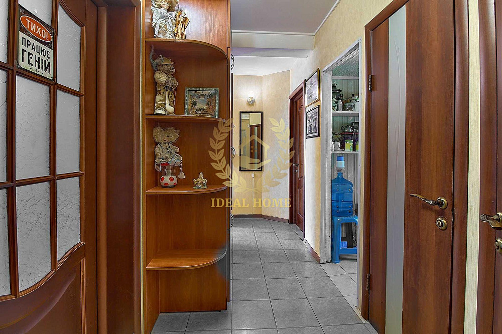 Продаж Квартира 3-кімнатна, 5/5 поверх на Покотило Владимира ул., 3В Київ - фото 1