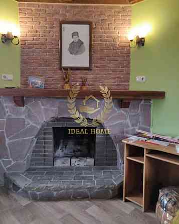 Продаж Будинок 4-кімнатний Круглик