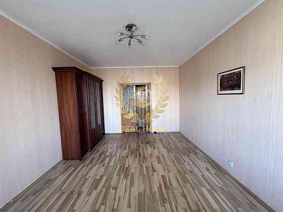 Продаж Квартира 3-кімнатна, 9/10 поверх Київ