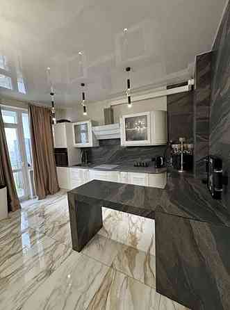 Продаж Квартира 3-кімнатна на ул. Спортивная, 3/3 Лиманка