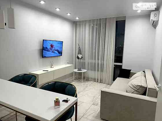 Оренда Квартира 1-кімнатна, 5/25 поверх на Днепровская Набережная, 20 а Киев