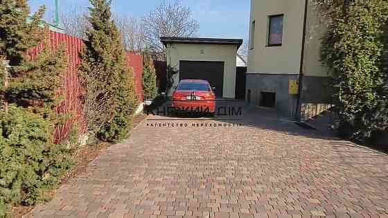 Есть генератор. Шикарный дом на Осокорках. Метро Славутич 3,5 км. Код :136672 Київ