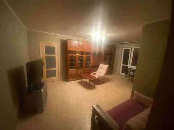 Оренда Квартира 2-кімнатна, 4/5 поверх на ул. Эстонская, 1/5 Київ