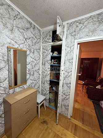 Продаж Квартира 2-кімнатна, 1/9 поверх на вул. Дружби народів Kharkiv