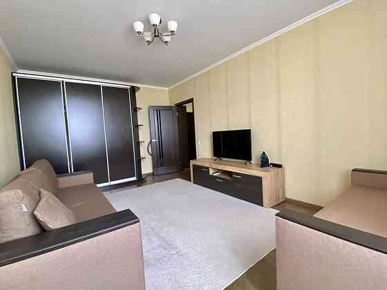 Продаж Квартира 1-кімнатна, 10/16 поверх на Комарова Космонавта вул., д. 46-Б Київ