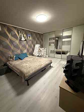 Продаж Квартира 1-кімнатна, 1/9 поверх на Романа Шухевича вул., д. 14а Kiev