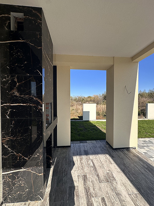 Продаж Будинок Vovchynets - photo 9