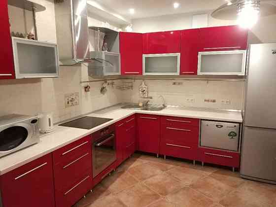 Оренда Квартира 2-кімнатна, 29/36 поверх на ул. Срибнокильская, 1 Kiev