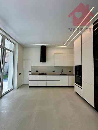 Продаж сучасного будинку у Сторожгиці! 