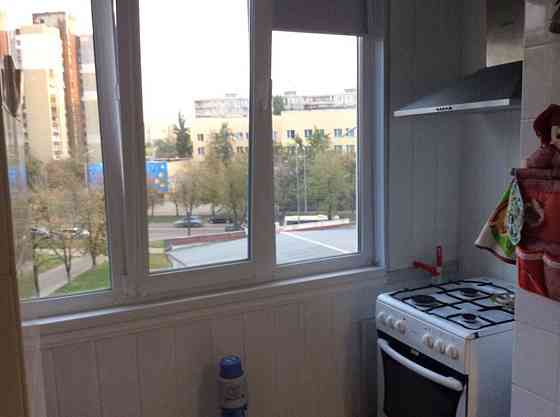 Оренда Квартира 2-кімнатна, 4/9 поверх на пр. Павла Тычины Київ