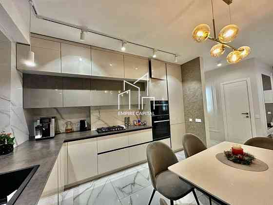 Продаж 3к Квартира 106 кв.м Стрийська вул. L'viv