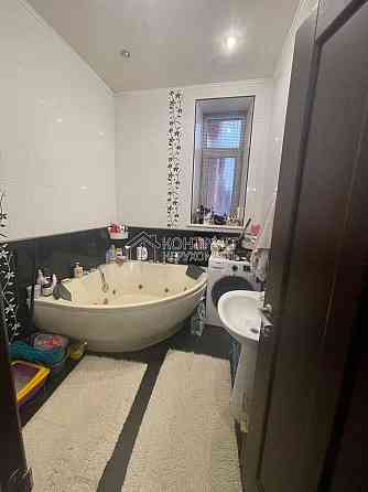 Продаж Квартира 3-кімнатна, 2/4 поверх на вул. Металіста Kharkiv