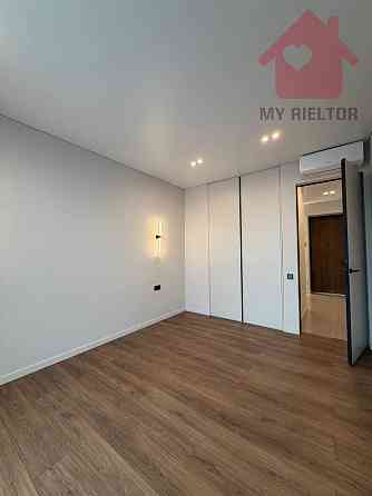 Продаж Квартира 2-кімнатна, 6/9 поверх на Легоцького Ужгород