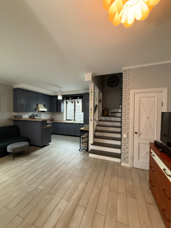 For sale 3-storey Cottage with land 1 ares 106 sq.m 3 rooms at Григоренка Rivne