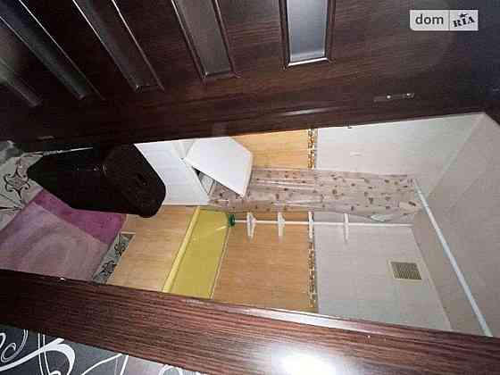 Оренда Квартира 2-кімнатна, 10/10 поверх на ул. Анны Ахматовой Київ