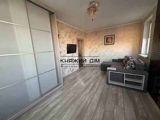Продаж однокімнатної квартири по вул. Феодосійській Київ