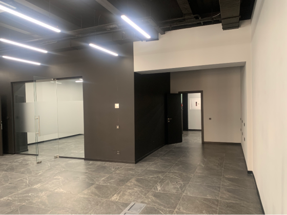 Здається Офісні приміщення площа 180 кв.м 2-й поверх Львів Проспект Шевченка 113Г Львів