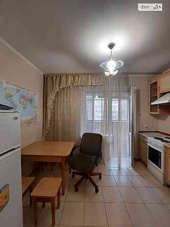 Оренда Квартира 1-кімнатна, 5/16 поверх на Василя Стуса, 28А Киев