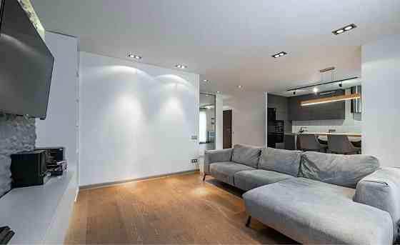 Продаж Квартира 1-кімнатна, 5/25 поверх на Воскресенська вул., д. 16 Киев