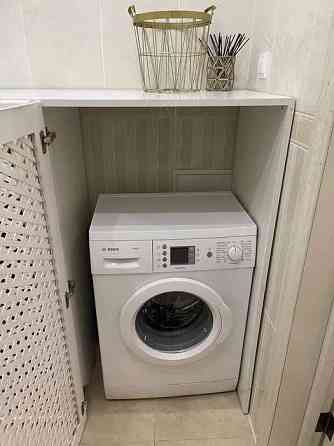 Оренда Квартира 3-кімнатна, 3/4 поверх на ул. Воздвиженская Kiev