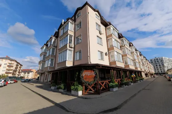 Продажа Помещение в жилом доме площадь 152 кв.м 1-й этаж на Володимирська 90а Ужгород