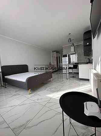 Оренда Квартира 1-кімнатна, 4/27 поверх на Бажана Николая просп. Київ