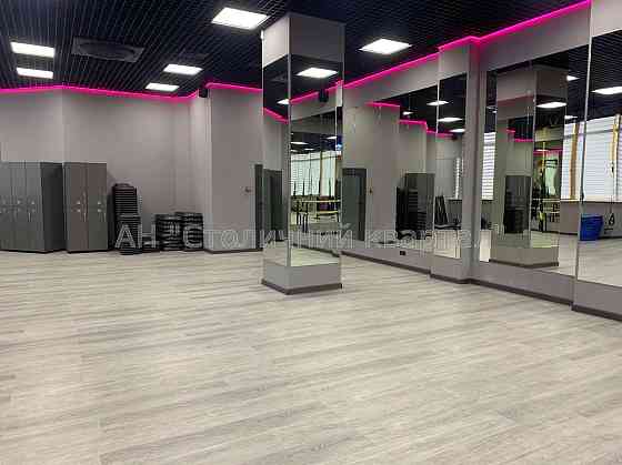 Оренда Будинок 4-кімнатний на Жилянська вул., 59 Київ