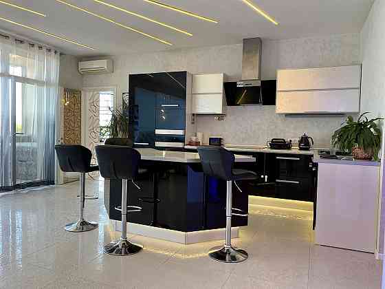 Продаж Квартира 2-кімнатна на ул. Фонтанская дорога, 123 Одесса