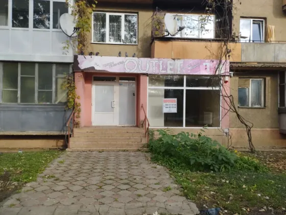 Продажа Помещение в жилом доме площадь 60 кв.м 1-й этаж на Грушевського Ужгород