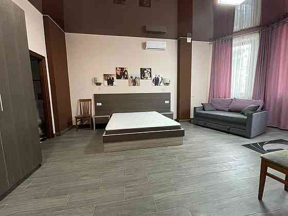 Продаж комерційне приміщення на ул. Новгородская, 11 приміщень - 8, поверх - 1 Одеса