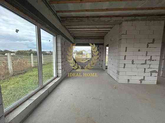 Продаж Будинок 3-кімнатний на Зеленая ул. 