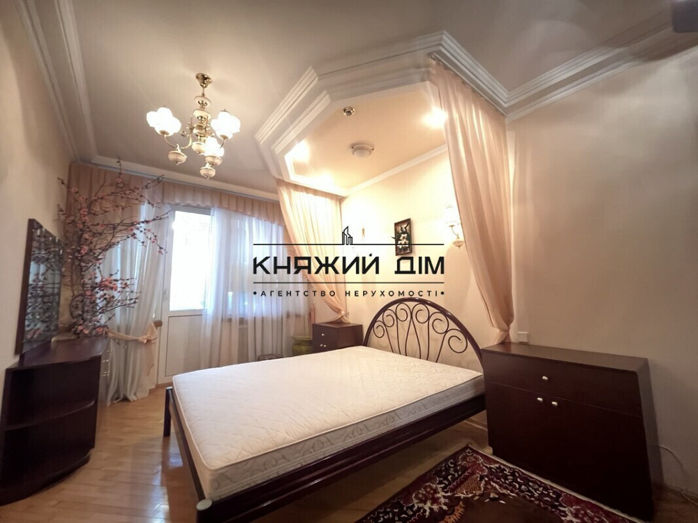 Оренда Квартира 2-кімнатна, 8/18 поверх на Никольско-Слободская ул. Київ - фото 1