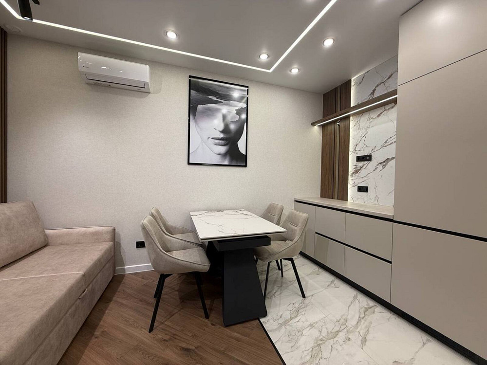 Продаж Квартира 2-кімнатна, 13/24 поверх на Краснова ул., 3 Одесса - изображение 1