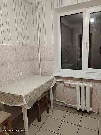 Продаж Квартира 3-кімнатна, 2/5 поверх на Воскресенський вул., д. 24 Kiev