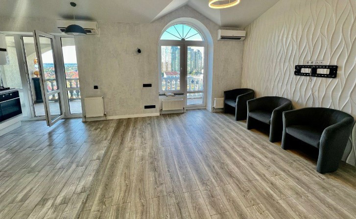 Красивейшая квартира в Зеленом Мысе ("Моцарт") Крижанівка (Комінтернівський район) - фото 1