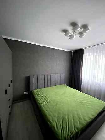 Продаж Квартира 3-кімнатна, 9/12 поверх на Дарницький вул., д. 7 Київ