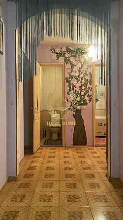 Продам 4-кімнатну квартиру біля центру міста Києва Київ