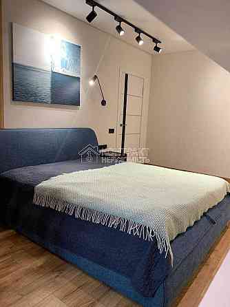 Продаж Квартира 2-кімнатна, 10/18 поверх на вул. Перемоги Харків