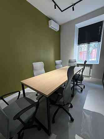 Продаж офісне приміщення на вул. Володимирська приміщень - 2, поверх - 1/4 Kiev