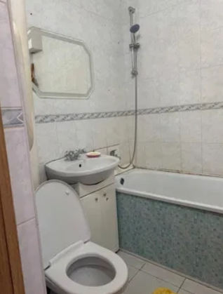 Оренда Квартира 1-кімнатна, 11/15 поверх на Ревуцького, 5 Kiev