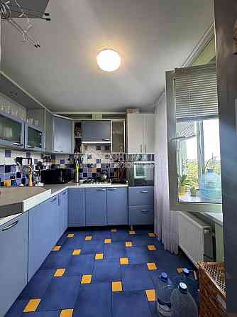 Продаж Квартира 3-кімнатна, 6/9 поверх на вул. Лева Ландау Харків